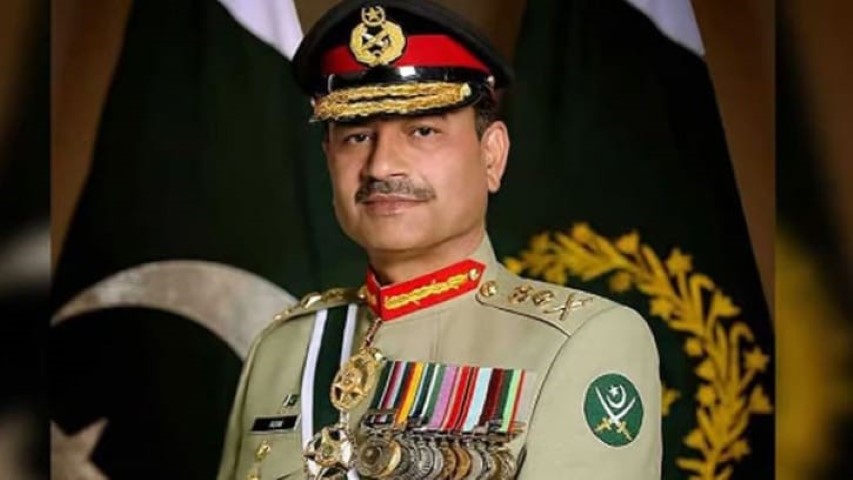 গ্রেফতার ও বিচার থেকে আজীবন দায়মুক্তি পেলেন পাক সেনাপ্রধান